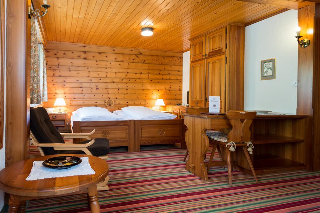 Swiss Chalet-Style Hotel Walliser Spycher Riederalp Luaran gambar