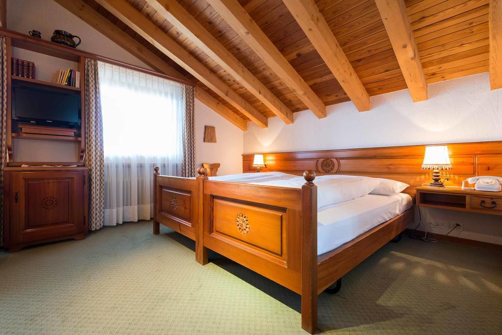 Swiss Chalet-Style Hotel Walliser Spycher Riederalp Luaran gambar