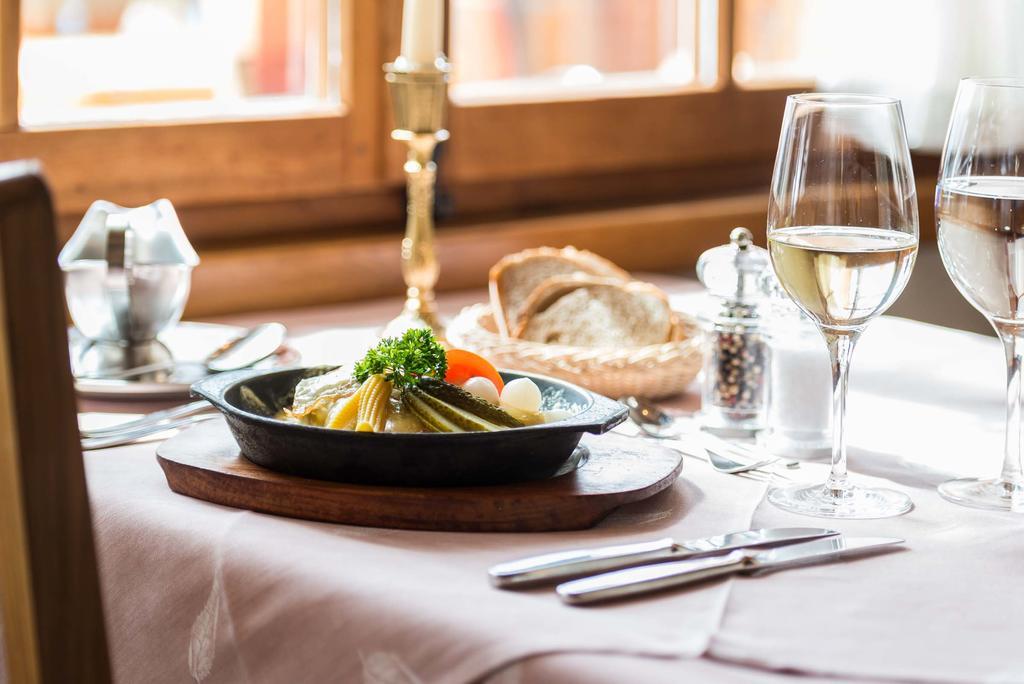 Swiss Chalet-Style Hotel Walliser Spycher Riederalp Luaran gambar