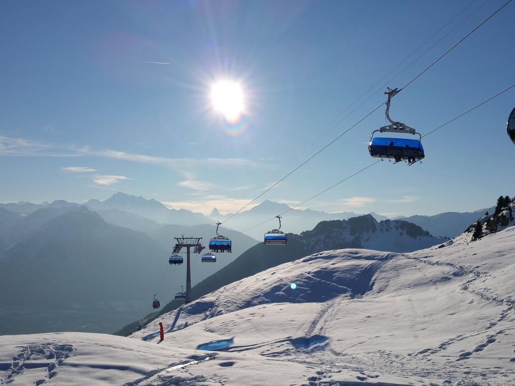 Swiss Chalet-Style Hotel Walliser Spycher Riederalp Luaran gambar