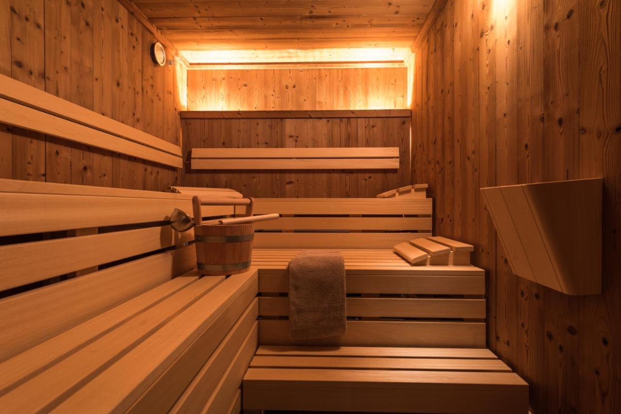 Swiss Chalet-Style Hotel Walliser Spycher Riederalp Luaran gambar