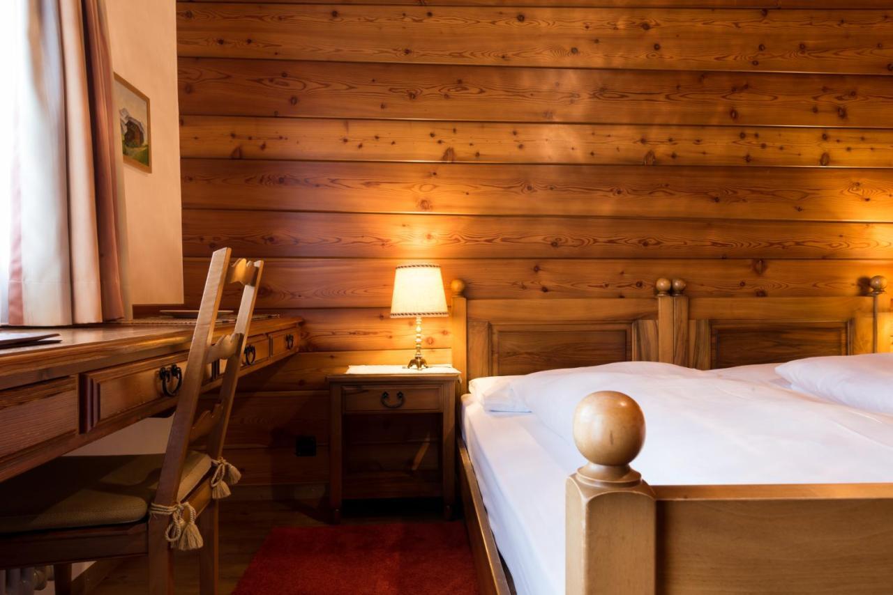 Swiss Chalet-Style Hotel Walliser Spycher Riederalp Luaran gambar